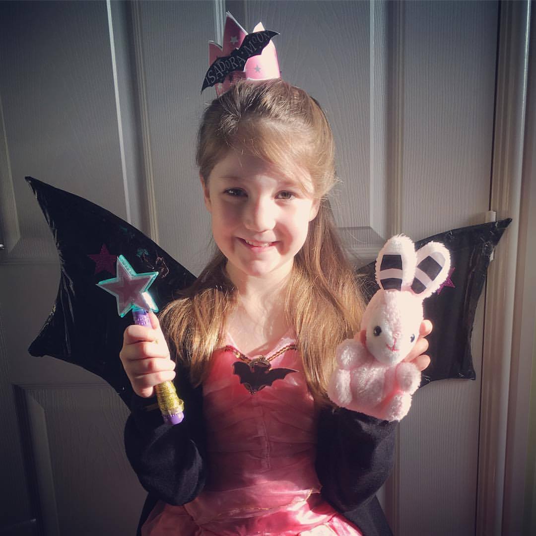 Isadora Moon Halloween Costume 3