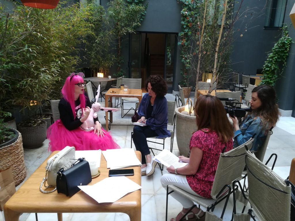 Harriet Muncaster interviewed by Hacer Familia