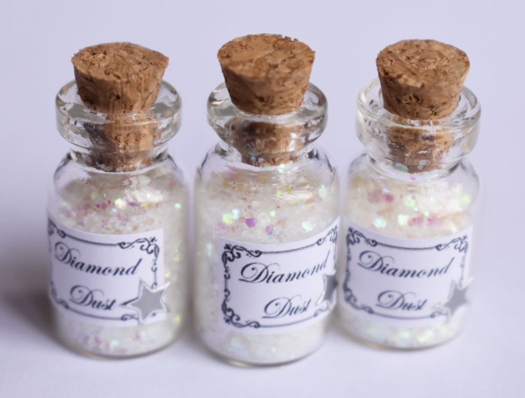 harriet muncaster miniature diamond dust victoria stitch